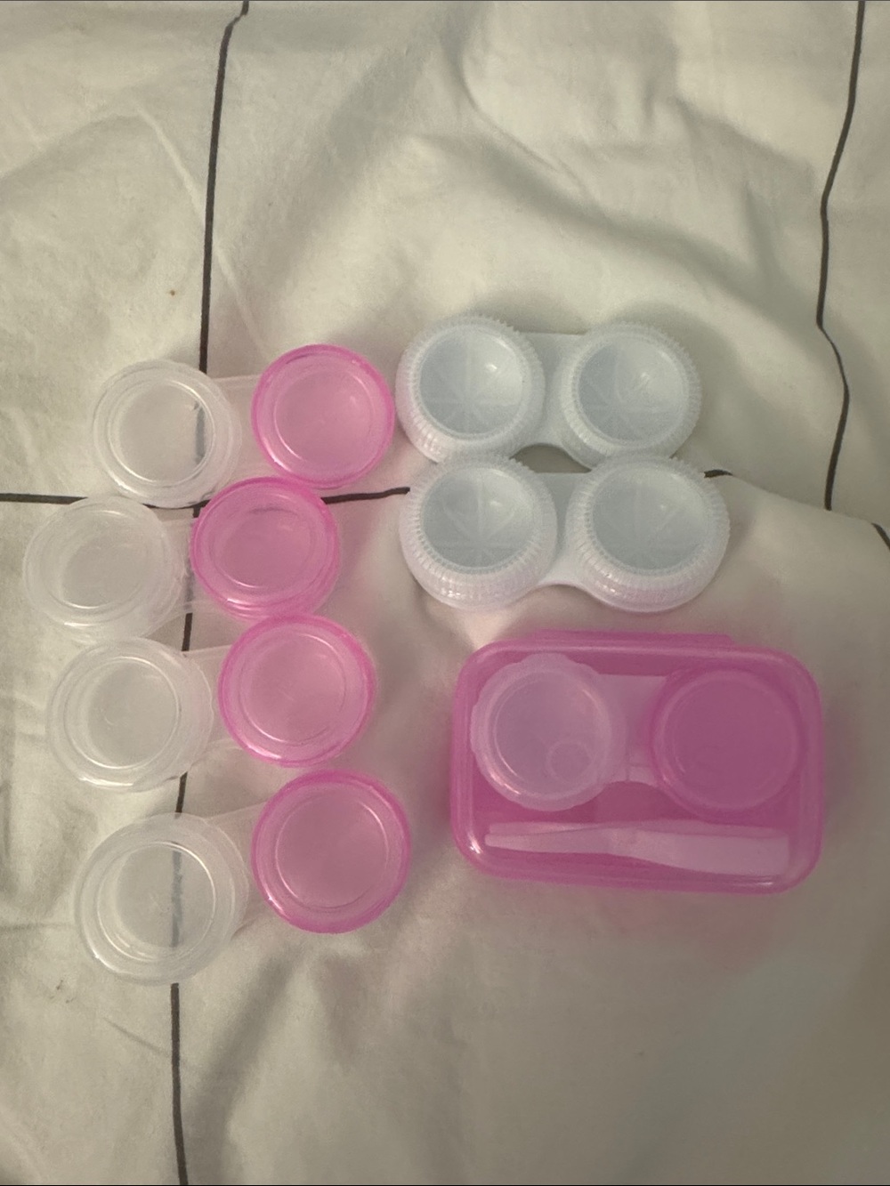 Contact Lens Case Kit with Tweezers and Storage Pots - Pink